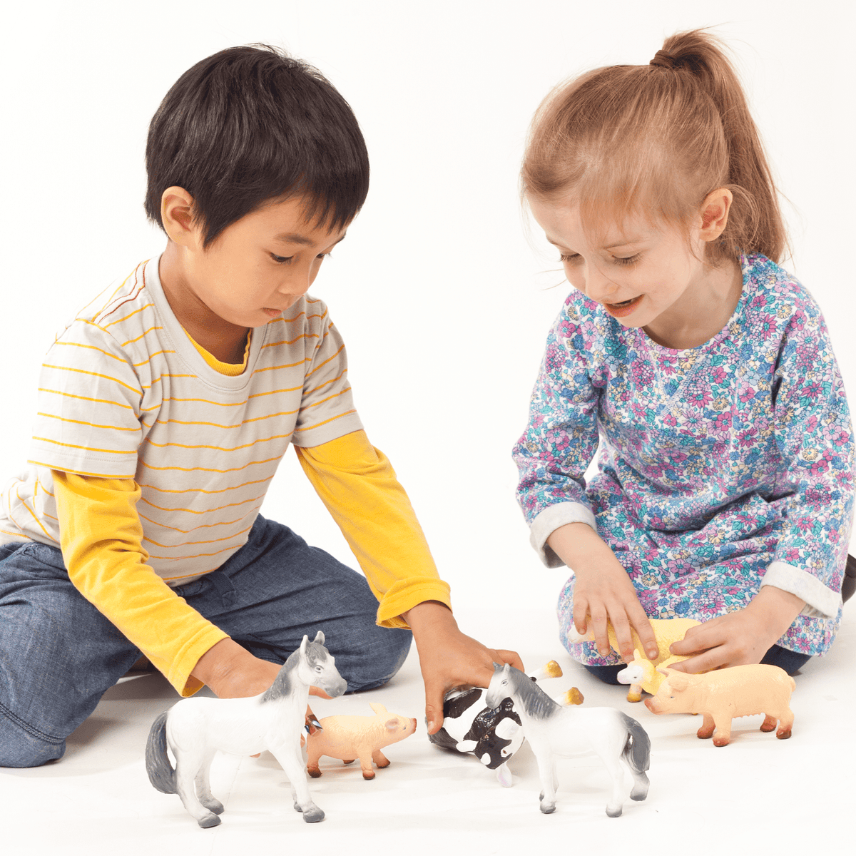 Green Rubber Toys Toys > Play Figures > Rubber Animal Figure Green Rubber Toys Farm Set