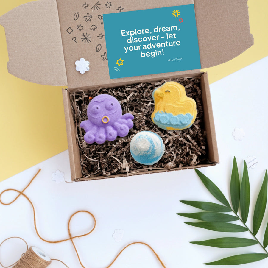 gift box with three bath bombs - round, octopus and duck.