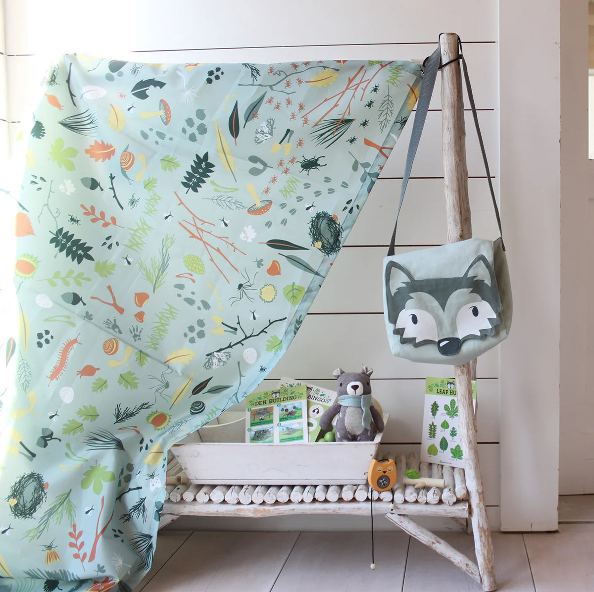 den made with Tender Leaf Forest Trail Kit. For age 3+ 