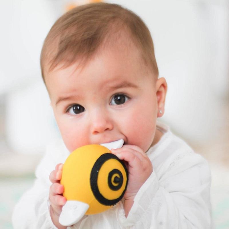 lanco pic the bee rubber teether