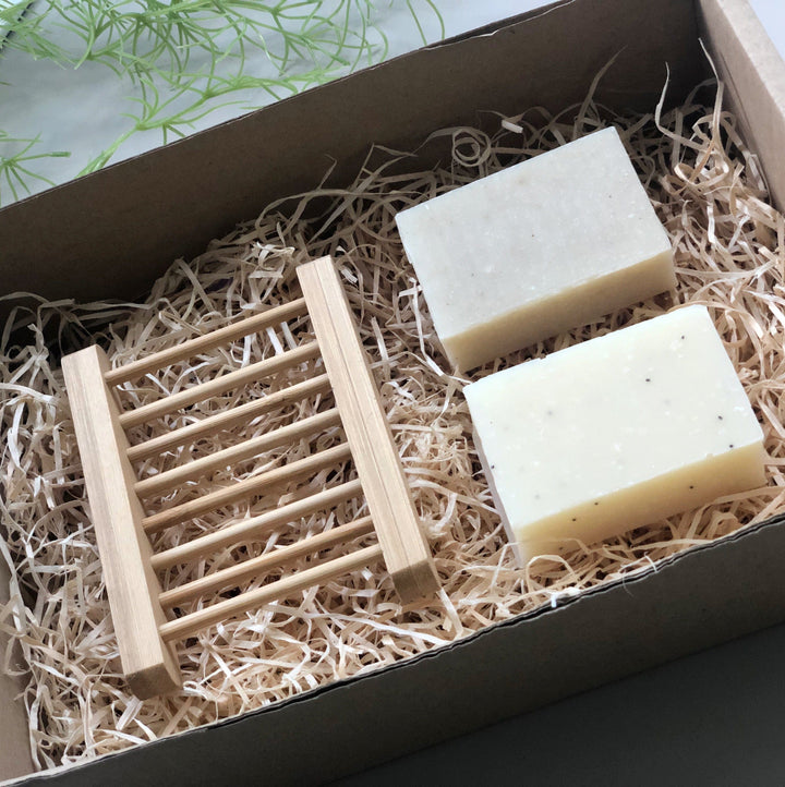 Smallkind Gift Set Soap + Bamboo Soap Rack Gift Set